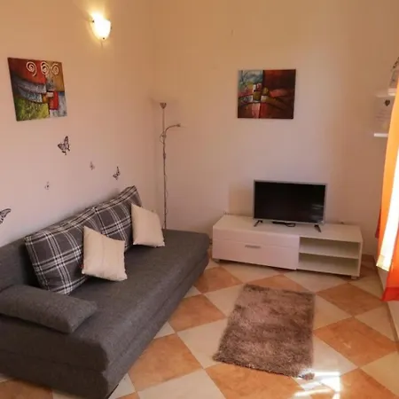 Διαμέρισμα Franka - One Bedroom With Terrace And Garden View